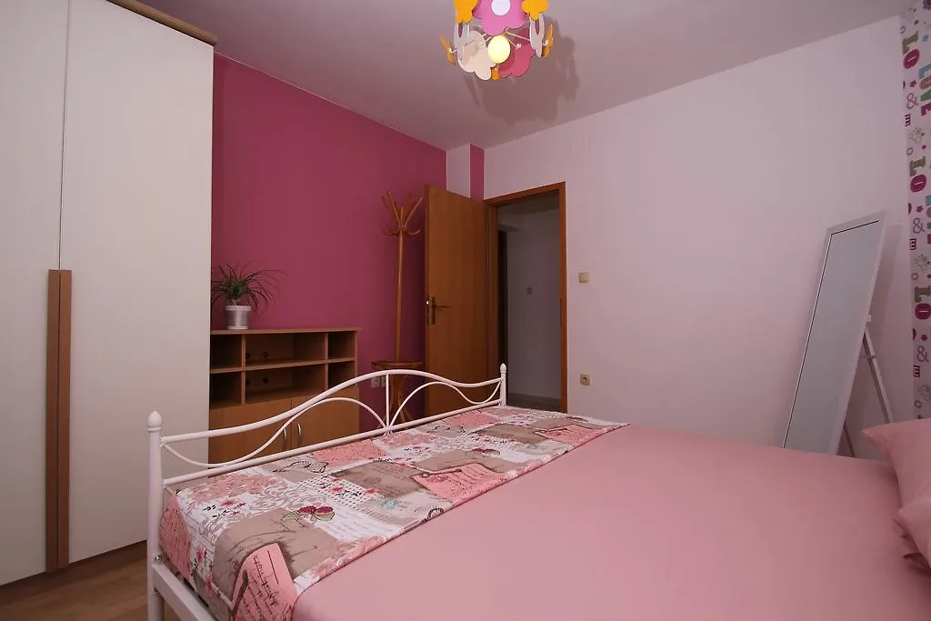 Apartment Lara Kastel Novi 0*,  Croatia