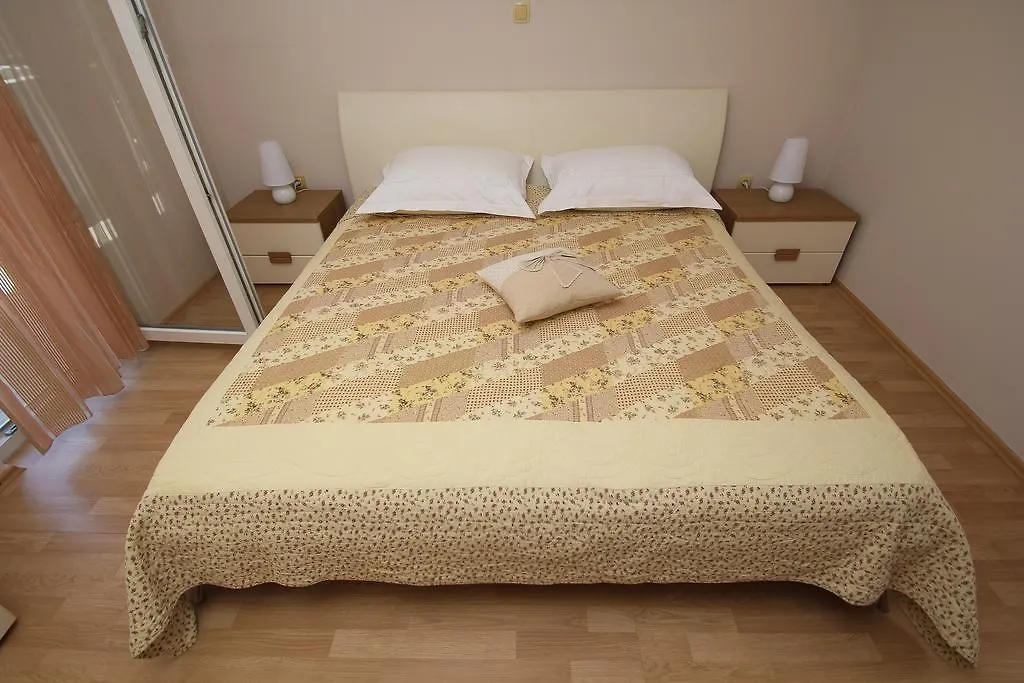 Apartment Lara Kastel Novi 0*,  Croatia