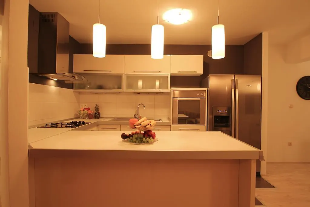 Apartment Lara Kastel Novi