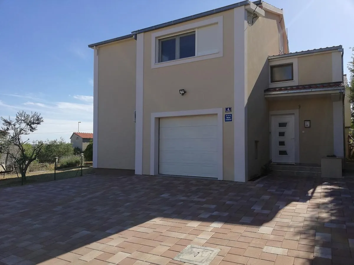 Apartment Lara Kastel Novi Croatia